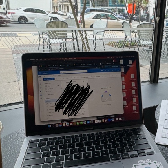 Apple MacBook Air Laptop 2020 - Picture 1 of 2